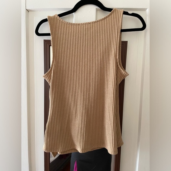 express top 💕 - Picture 2 of 3